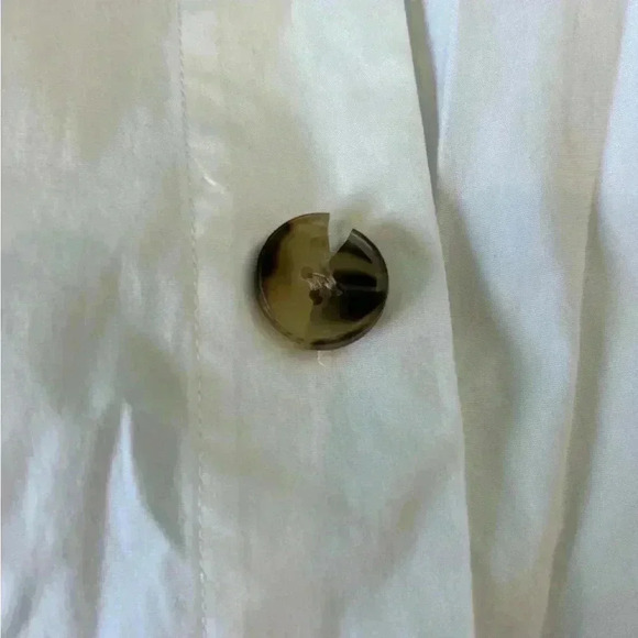 Veronica beard CLARKE BUTTON-BACK POPLIN TOP IN WHITE in size 0 - Picture 5 of 8